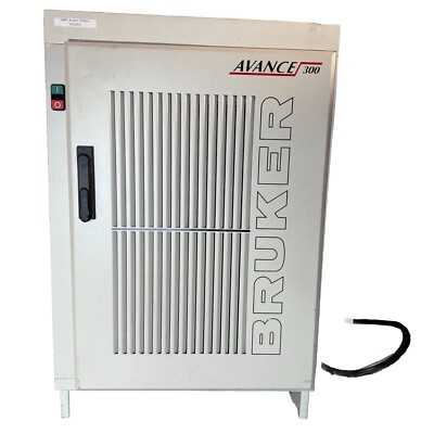 Bruker Avance 300 NMR Spectrometer Console   Lab Equipment