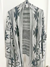 Trillium Tribal Print Gray Fringe Waterfall Sweater Size Small