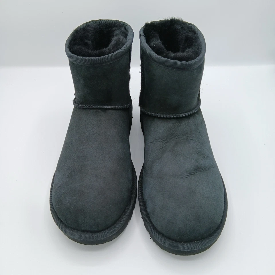 UGG Classic Mini, foto 2 di 5