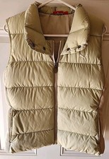 PUMA Women  s Puffer Vest.Beige Zip Front. Lightweight Quilted Sleeveless Jacket