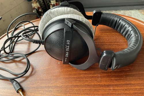 Beyerdynamic DT 770 Pro 80 ohm Closed-back Studio Mixing Headphones
