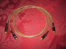 Vampire Wire CC Series Pair of  1  Meter  Interconnect RCA Cable