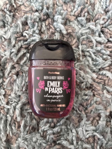 Bath & Body Works Antibacterial hand gel pocketbac - Picture 28 of 44
