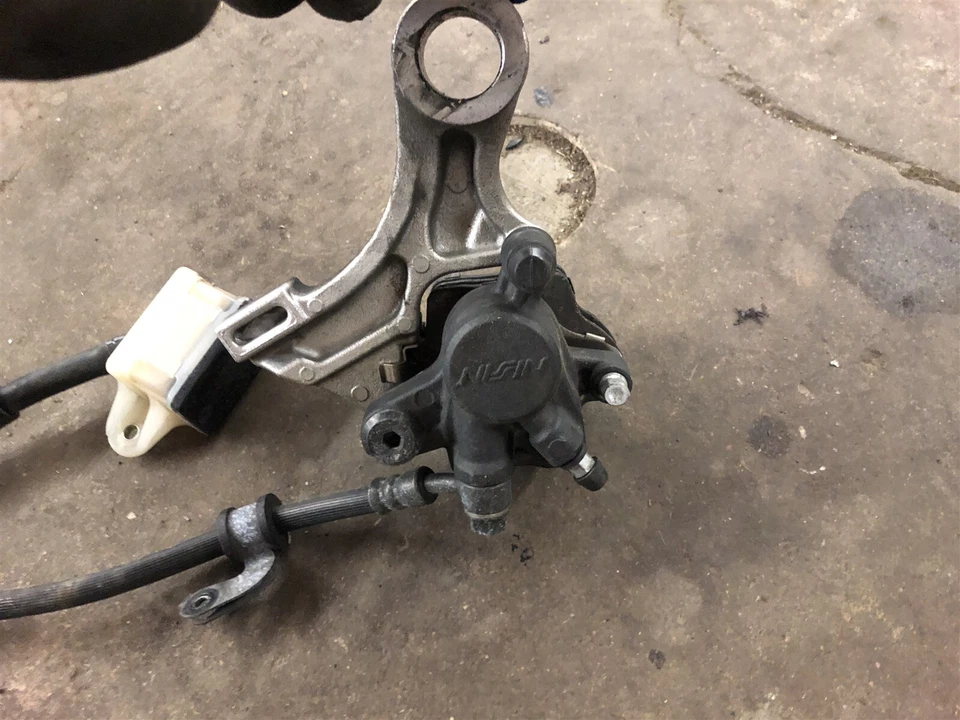 Оригинальный суппорт главного цилиндра заднего тормоза Honda CBR600RR CBR600 CBR 600 07 08 09-22 - Изображение 4 из 4