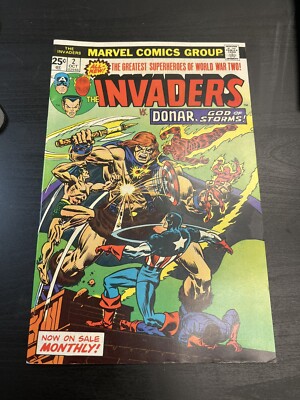 The Invaders #2 Marvel Comics 1975 Bronze Age Comic Book (Com135)