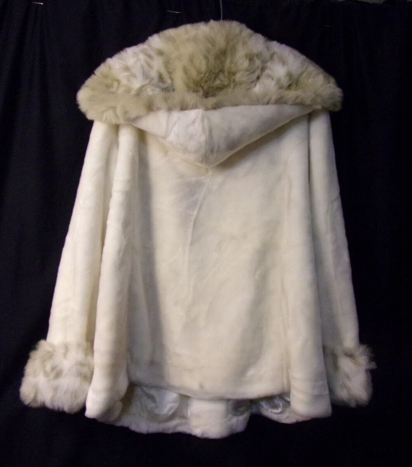 Chaqueta con capucha de piel sintética blanca Terry Lewis para mujer talla 2X en muy buena condición Foto 4 de 4