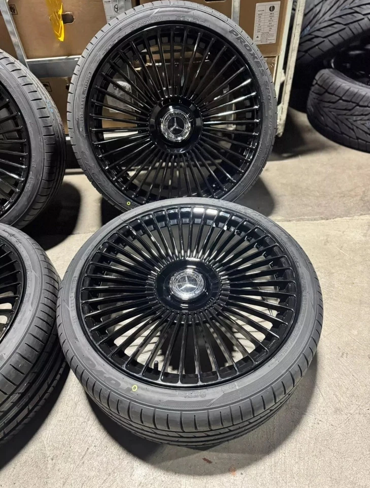 Llantas 22x10 Mercedes Benz 275/35R22 Toyo Neumáticos GLC GLE GLS ML GL SUV Foto 2 de 4