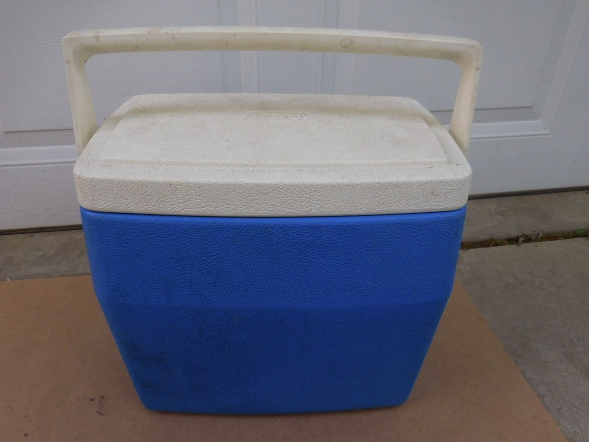 Vintage Coleman OSCAR Personal 16 Cooler Blue w White Lid 16 Quart