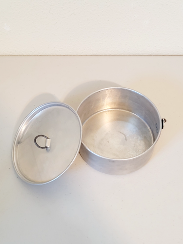 Vintage 10 Piece Girl Scout Camping Mess Kit Pans Utensils Carrying Case - Picture 7 of 10