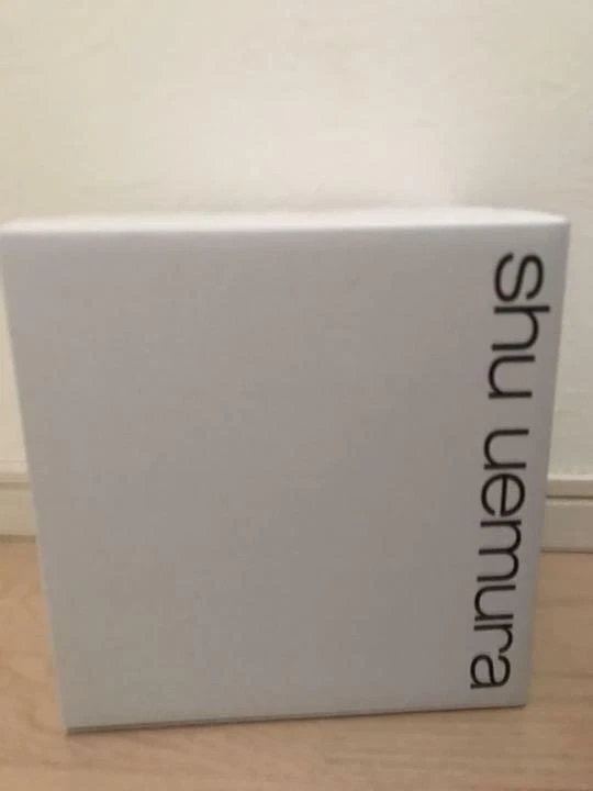 Caja de Maquillaje Premium Shu Uemura X One Piece Collection Fearless Crew Negra Foto 4 de 4