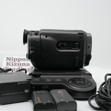 SONY CCD-TR11 Hi8 Video8 8mm Camcorder Set Used Japan Genuine