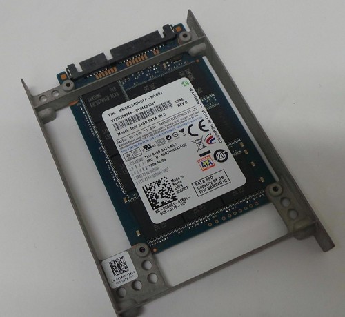 Samsung MMBRE64GHDXP Thin SATA MLC 1.8/2.5 Zoll 64GB Solid State Drive SSD