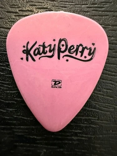 KATY PERRY    /  ONE SIDED /  TOUR  GUITAR PICK