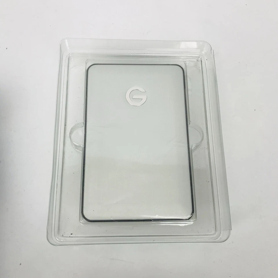 Hitachi G-Drive 750GB USB 2.0 Portable External HD 0G02013, Silver - Image 3 of 4