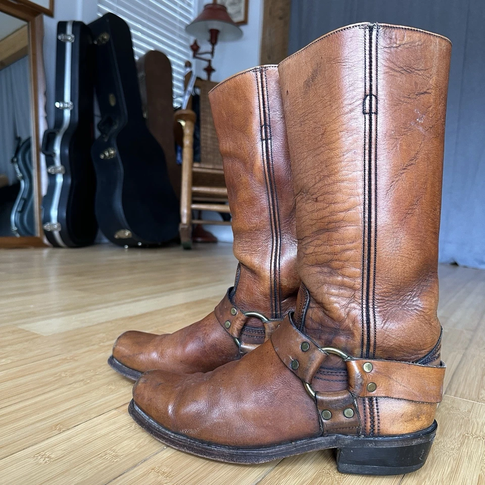 Botas vintage Frye Harness couro marrom 9D EUA – linda pátina - Imagem 4 de 4