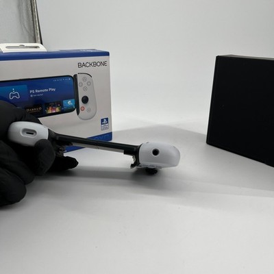 Backbone One Lightning Controller PlayStation Edition.