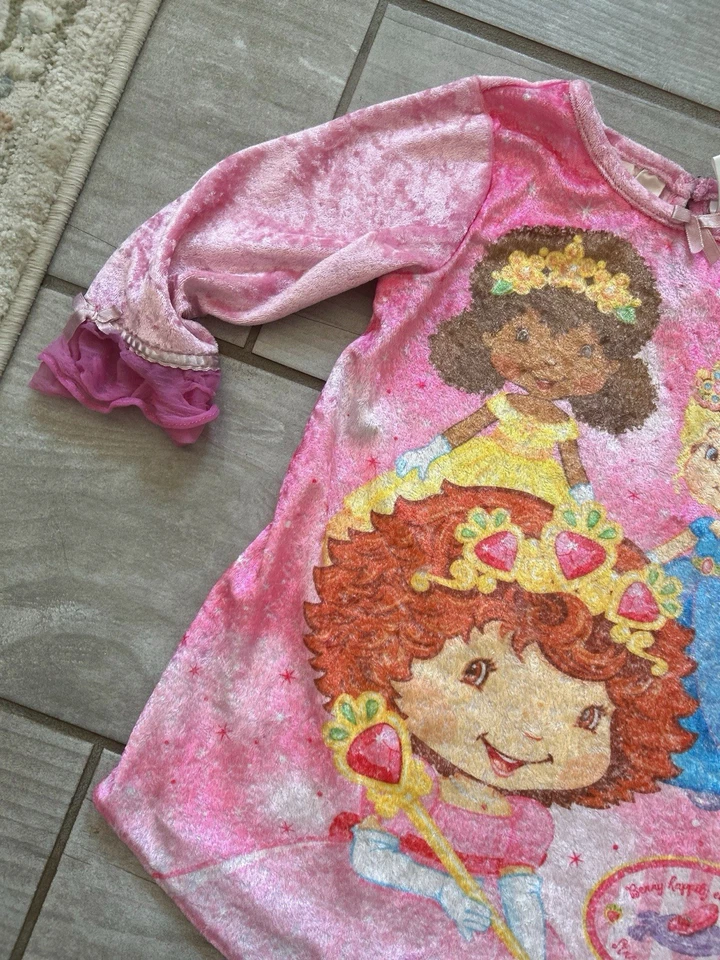 Vintage Strawberry Shortcake Velour 4T Girls Night Gown Flawed - Image 4 of 4