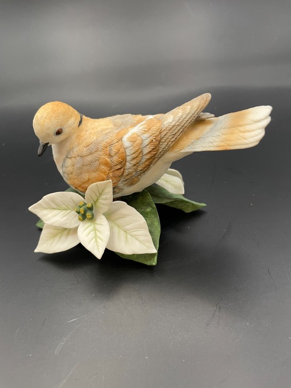Lenox Turtle Dove Porcelain Figurine with Poinsettia c.1980’s