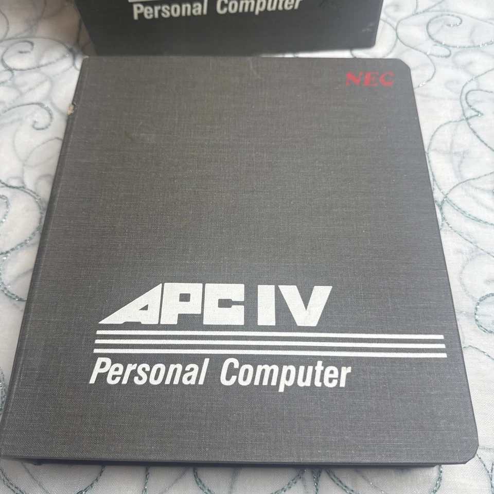 Vintage NEC APC IV MS-DOS User Manual Binder 1986 Personal Computer Guide - Image 2 of 4