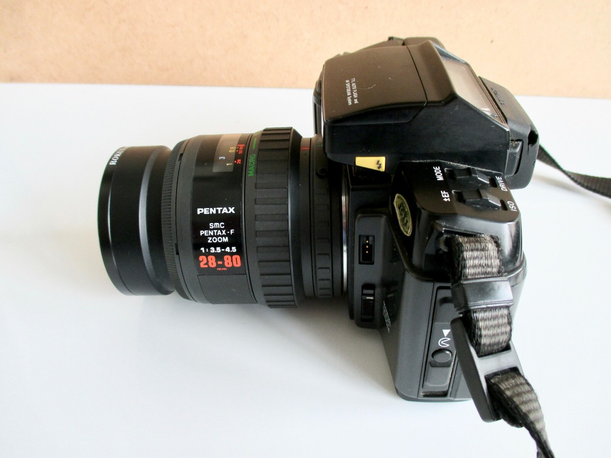 PENTAX SF1 SMC Pentax-A 1:2 50mm + 2 Zoom 1:3.5-4.5 28-80mm et 1:4-5.6 70- 210mm