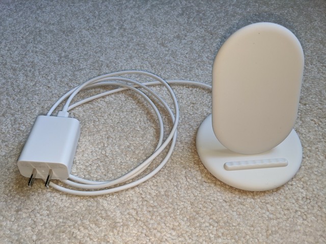 Google Pixel Stand Wireless QI Fast Charger for the Pixel 4,4 XL