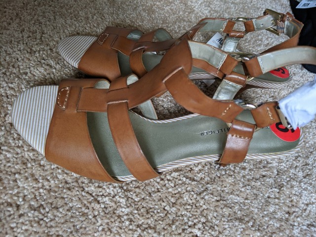 tommy hilfiger tan sandals