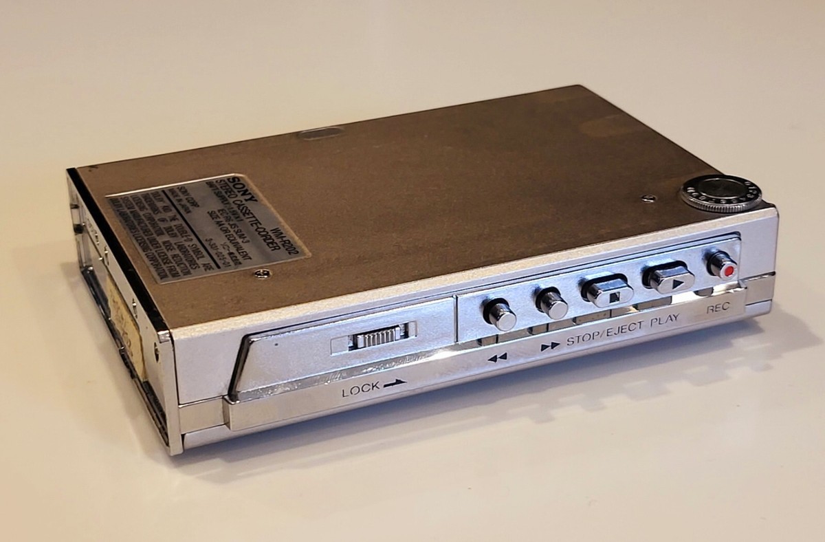 Sony Recording Walkman WM-R202 Cassette player /corder working