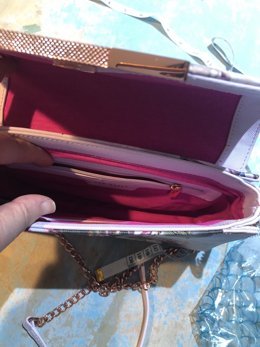 ★新品★TED BAKER　レザー　チェーンショルダーバッグ　ピンク Ted Baker London- JAYLLAA- Bow- Leather Crossbody Bag- Light