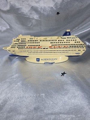 Norwegian Dream Kreuzfahrtschiff Modell NCL Cruising Sammlerstück selten 1999 - 2000