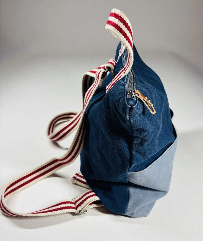 Mochila de Lona American Eagle Outfitters Azul Rojo Rayas Correas Retro Y2K Foto 2 de 4