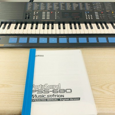Yamaha PortaSound PSS-680 PCM MIDI FM Synthesizer Keyboard W