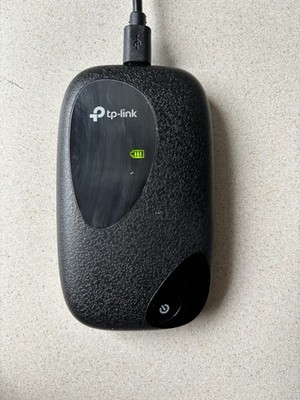 TP-LINK M5250 WLAN-Hotspot-Modem 4G Unlocked schwarz inkl. Akku Micro-USB