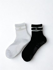 2 Pairs Alo Yoga Pulse Gripper Women's Socks S/M Size 5-7.5 NWOT