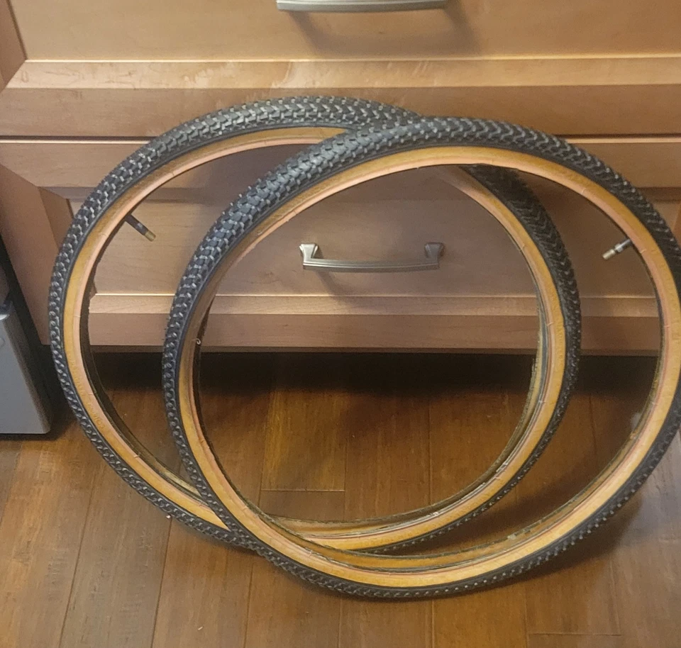 (2) Schwinn Maximizer 20 × 1-3/8 Tires Fastback Fits 451 MM - S5 & S6 Rims - Image 2 of 4