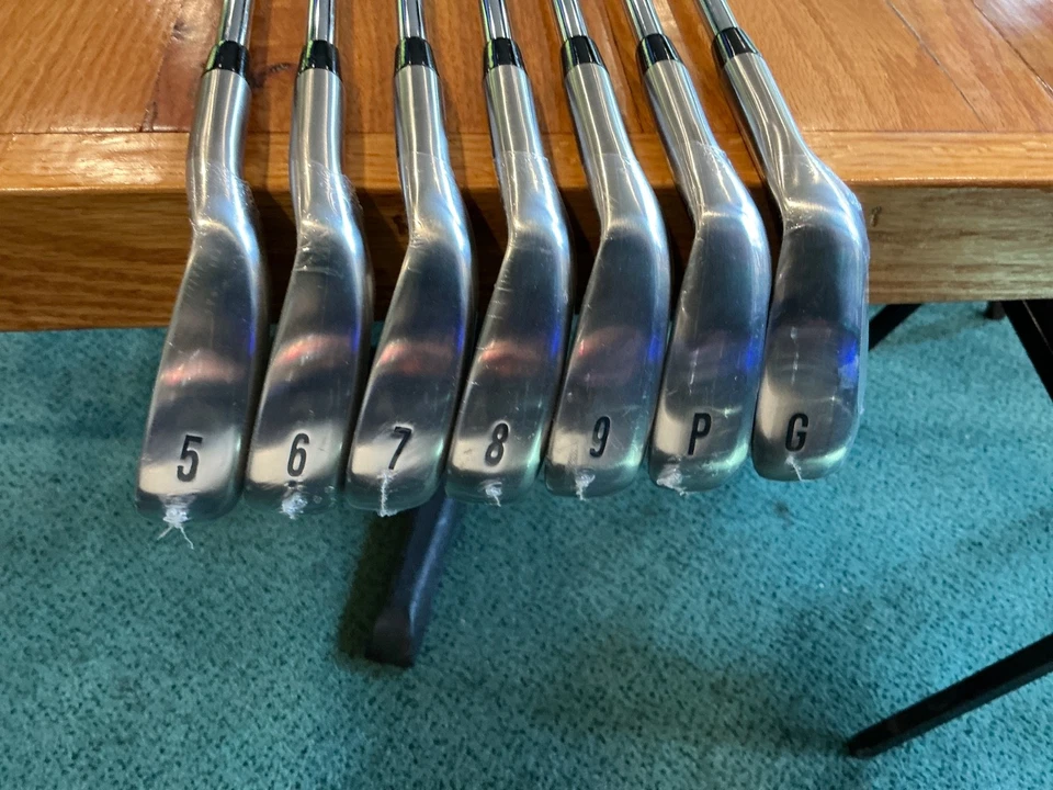 CLEVELAND LAUNCHER MAX IRONS 5-P,G NEW KBS MAX STIFF STEEL85 - Image 2 of 4