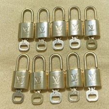 LOUIS VUITTON LV 10 SET PADLOCK KEY CHARM CADENA GOLD-PLATED FRANCE 33PDA254
