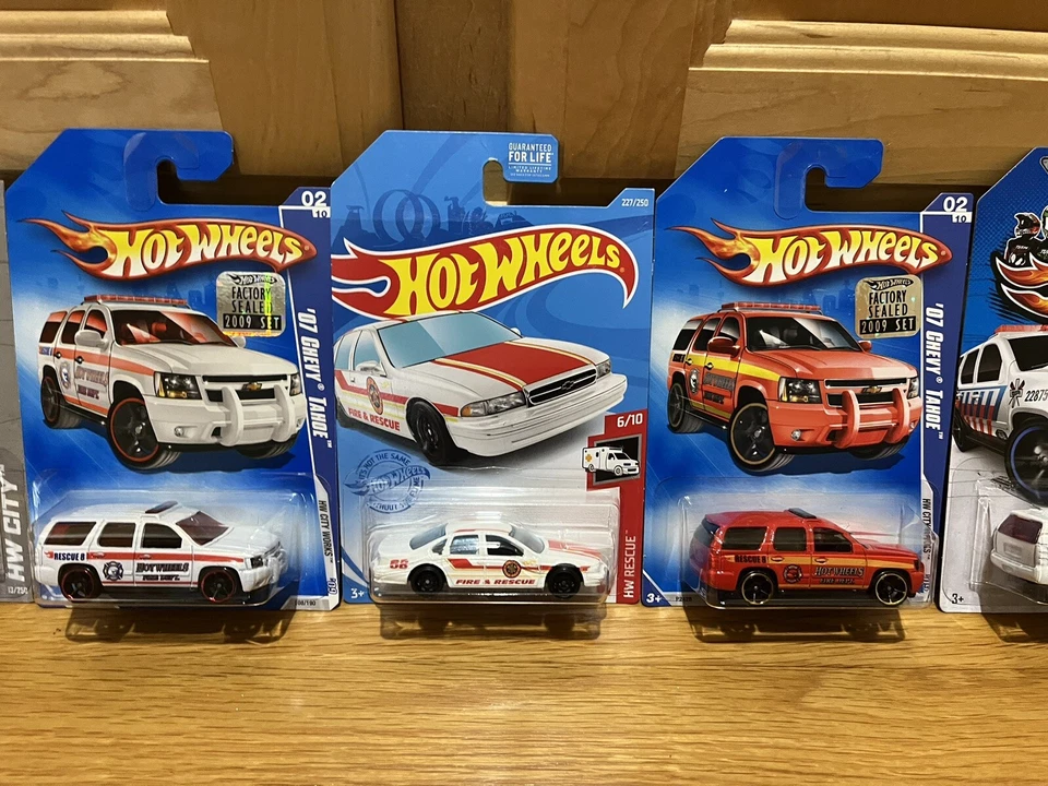 Hot Wheels Lote De 5 City Works/Rescue Bomberos Chevrolet Tahoe Impala Totalmente Nuevo Foto 3 de 4