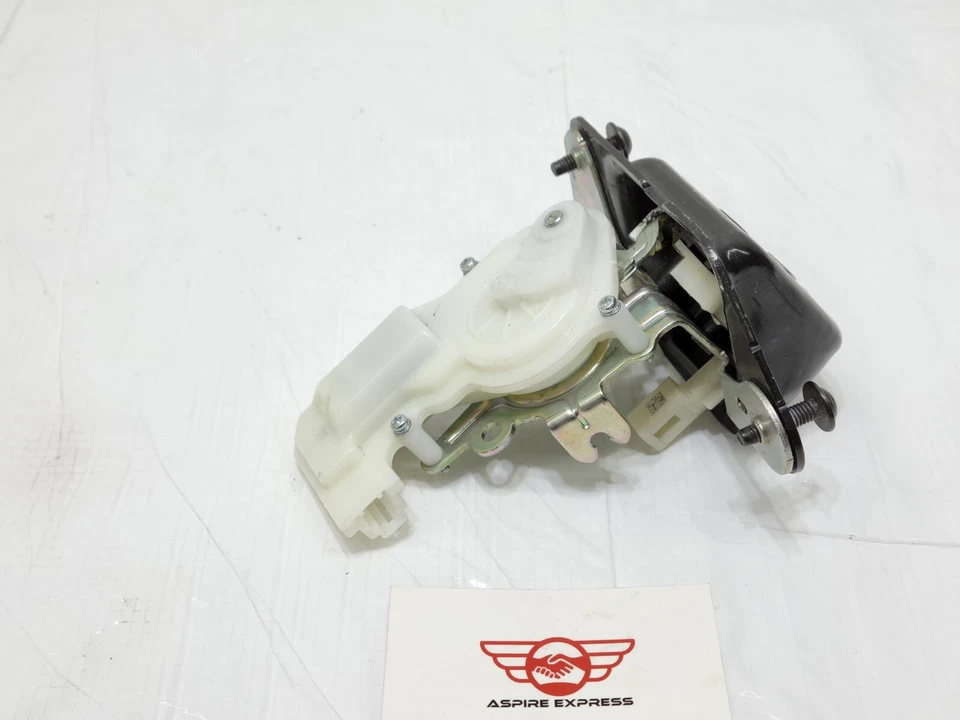 2015 Jeep Grand Cherokee Liftgate Latch  - Image 3 of 4