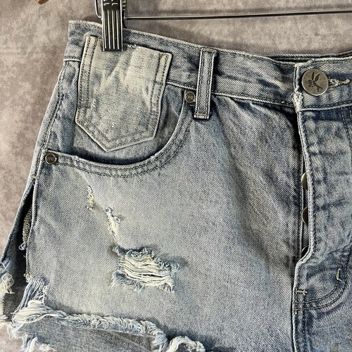 Pantalones Cortos de Jean One Teaspoon Mujer 28 Azul Claro Lavado Botón Corte Daisy Duke Denim - Imagen 2 de 11