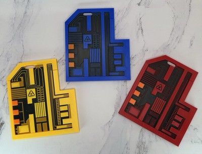 DOOM 1995 UAC Keycard Set   Red Yellow Blue | Classic Collector s 3-Pack Prop