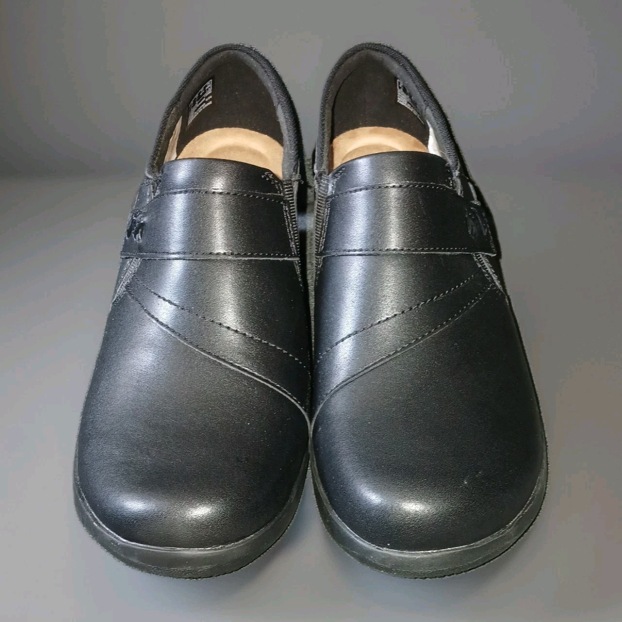 Clarks Collection Women's Black Casual Slip On Heeled Loafer Size 11 M