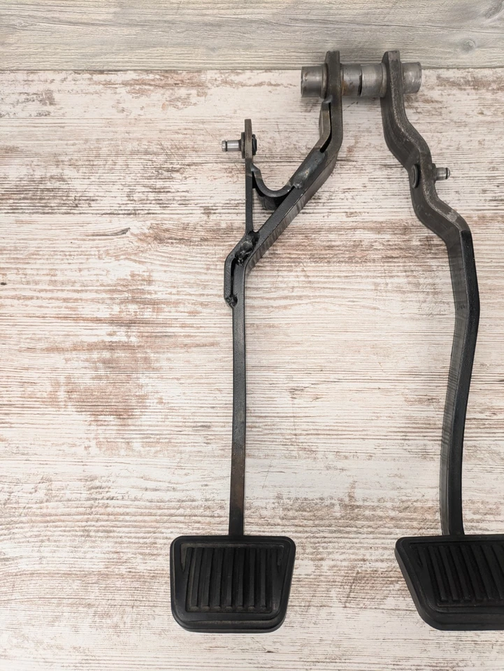 94 - 02 DODGE RAM PEDAL EMBRAGUE / PEDAL FRENO CONVERSIÓN 6 VELOCIDADES NV4500 NV5600 Foto 2 de 4