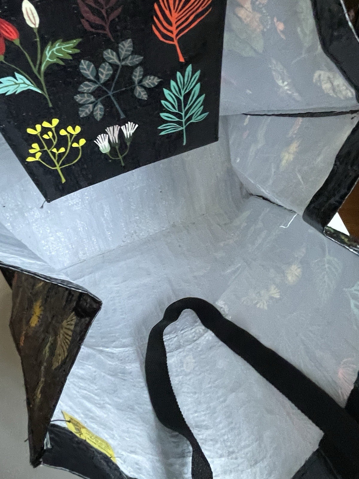 Blue Q Floral Foliage Tote Bag 15” x 15” & Coin Purse Free Hugs 4.5” x 3.25”