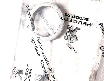 JOINT D'ECHAPPEMENT ORIGINAL PEUGEOT POUR SCOOTER 50 / 125 TWEET - Photo 1/3