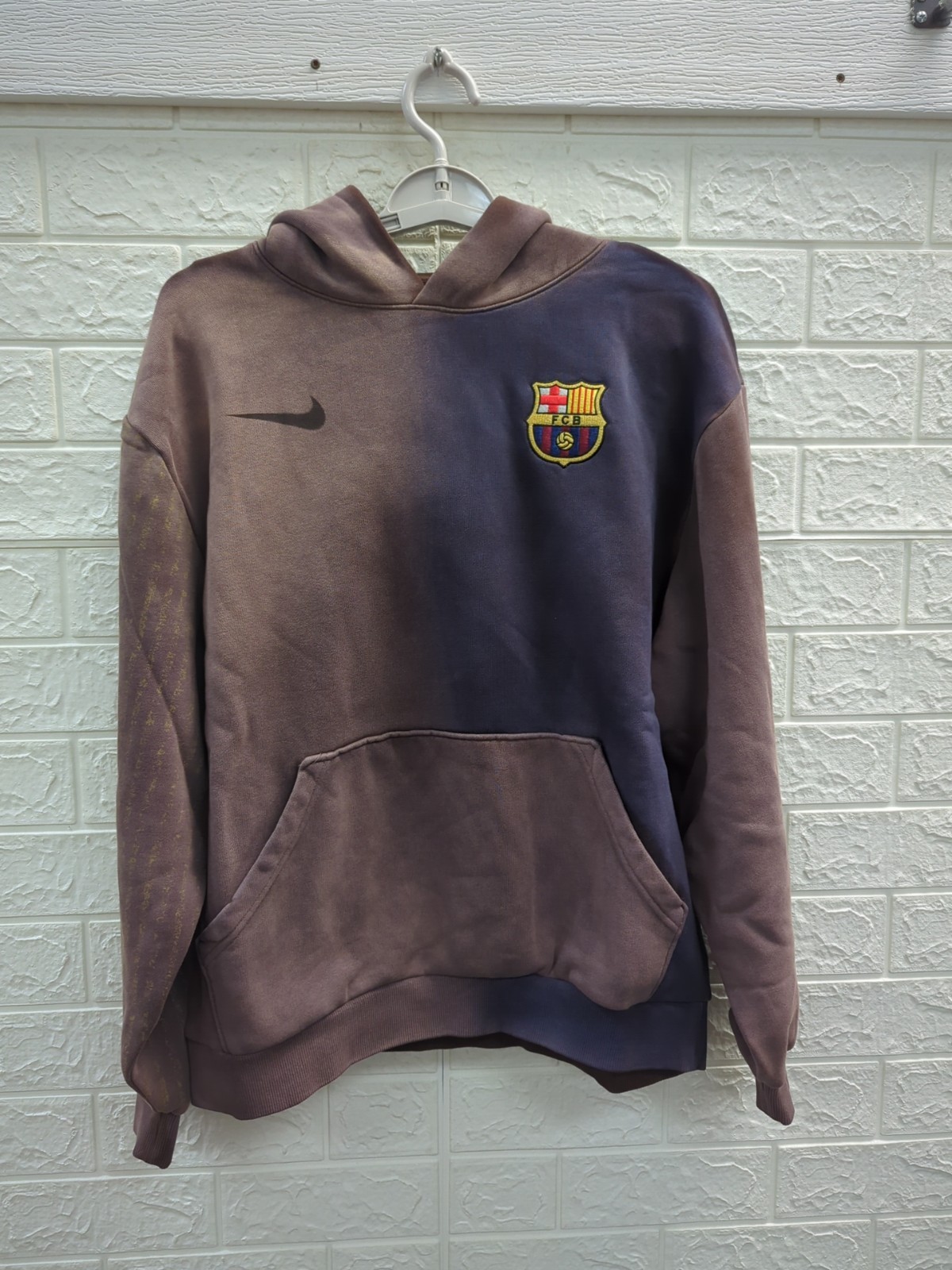 New Cactus Jack x Nike x Barcelona Split Dye Crest Hoodie Mens Size Medium