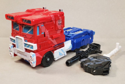 Hasbro Transformers Siege Walmart Classic Animation Optimus Prime Voyager 100%