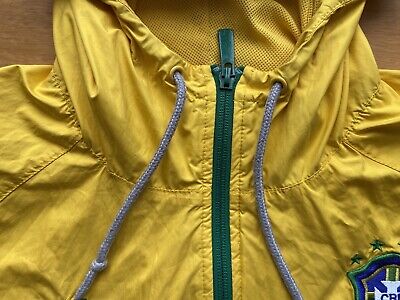 BRAZIL FOOTBALL SOOCER FULL ZIP HOODED JACKET NIKE 269459 BRAZIL FOOTBALL SOOCER FULL ZIP HOODED JACKET NIKE 269459