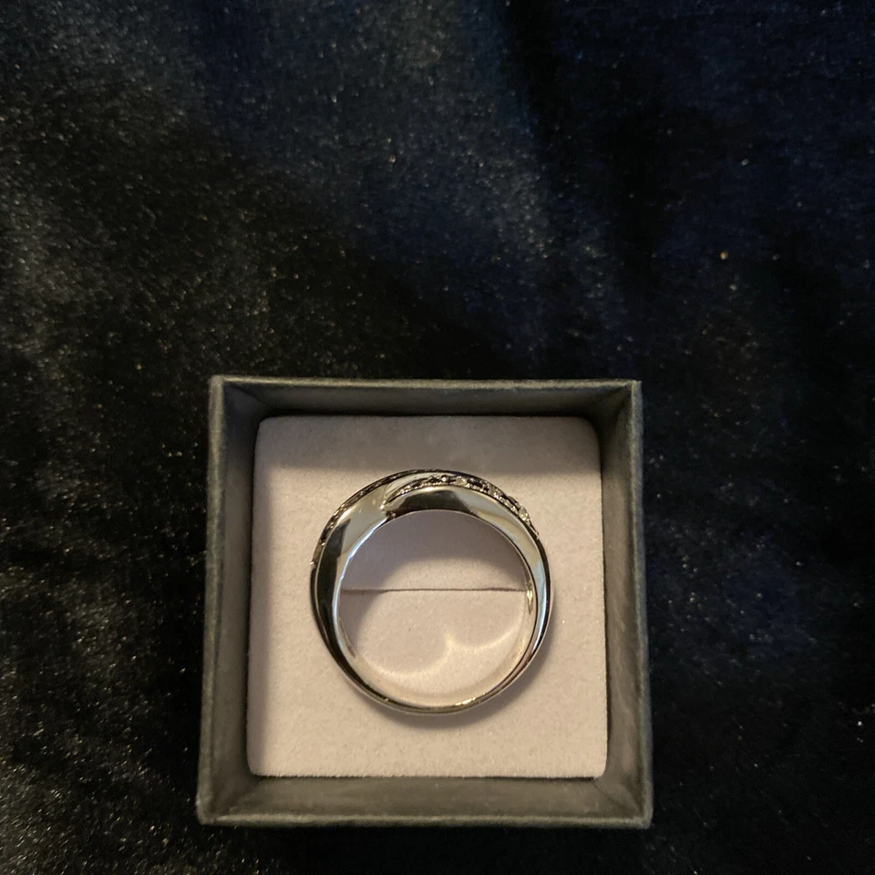 Anillo Affinity Diamantes Blanco y Negro Plata de Ley (u Oro Blanco) Talla 7 Foto 2 de 4