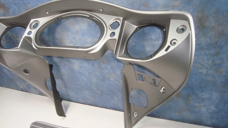 Indian Inner Dash Kit Silver Matte 2014-2017 Roadmaster Chieftain 2881774-581 Z2 - Image 3 of 4