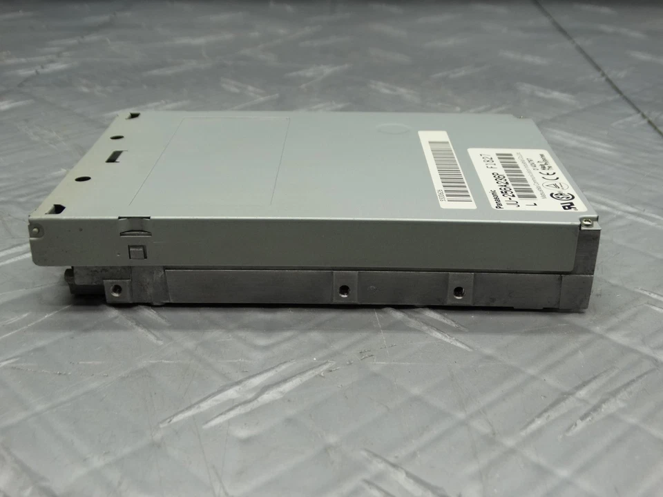 Panasonic JU-256A236P Internal 1.44 Floppy Drive Vintage (Missing Bezel) - Image 4 of 4